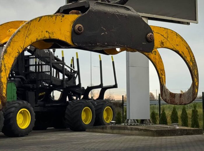 Chwytak HSP 028 do forwarderów oraz przyczep leśnych Chwytak HSP 028 do forwarderów oraz przyczep leśnych