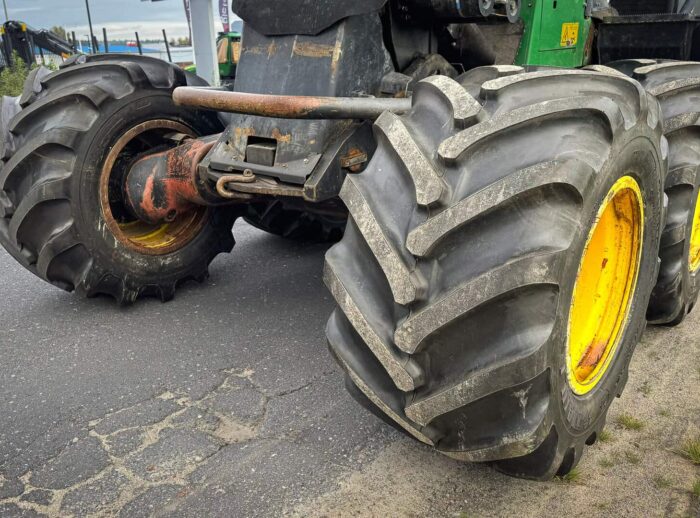 Harvester John Deere 1270G koła Harvester John Deere 1270G koła