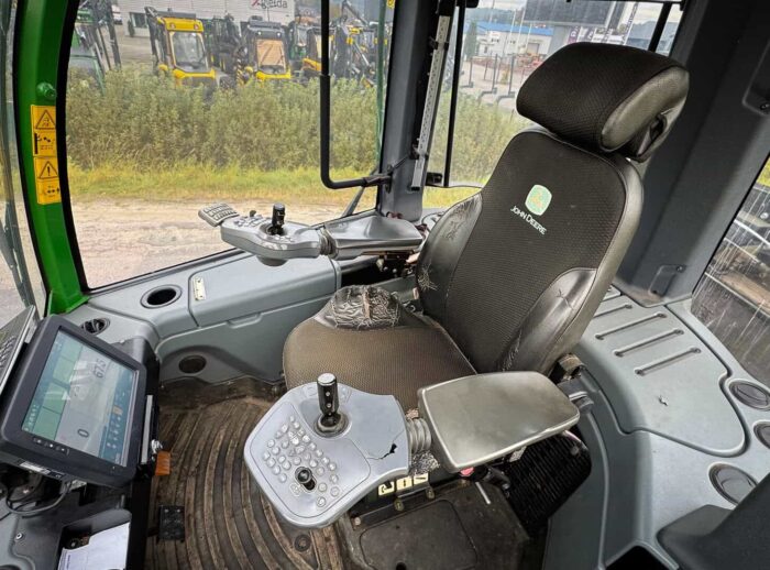 Harvester John Deere 1270G kabina Harvester John Deere 1270G kabina