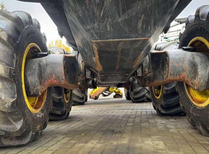 Harvester John Deere 1270G podwozie Harvester John Deere 1270G podwozie
