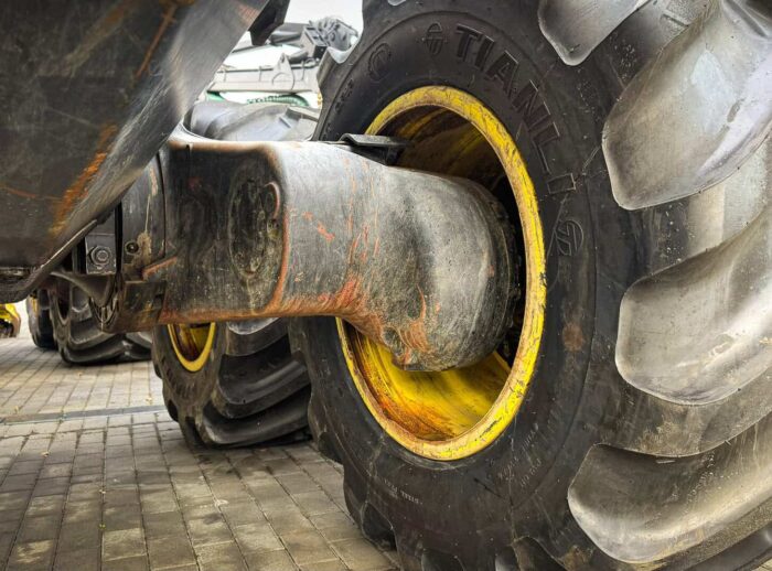 Harvester John Deere 1270G wnętrze felgi Harvester John Deere 1270G wnętrze felgi