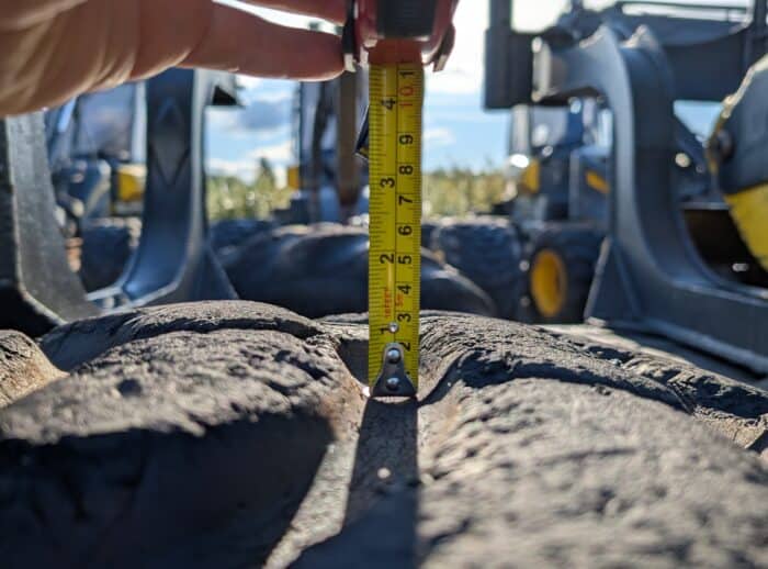 PONSSE ELK 8W 2013 Profil PONSSE ELK 8W 2013r. bieżnik