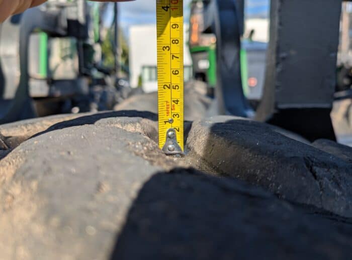 PONSSE ELK 8W 2013 Profil PONSSE ELK 8W 2013r. bieżnik