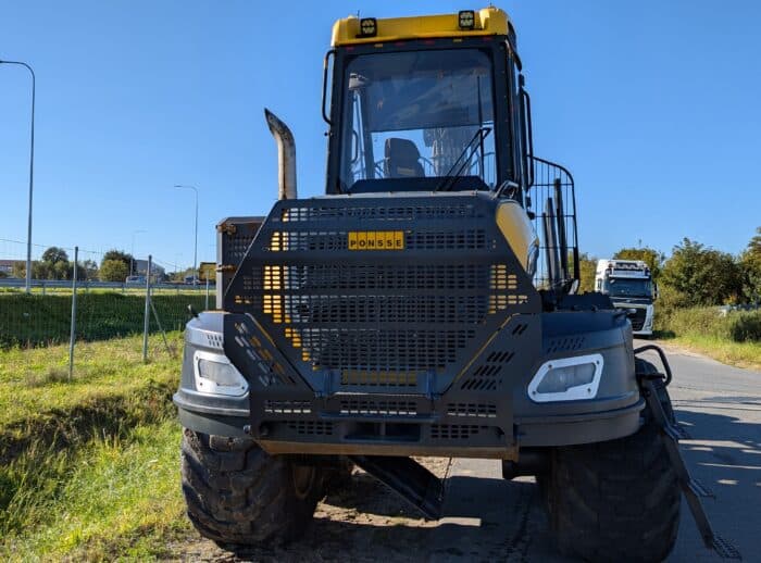 PONSSE BUFFALO 8W 2015r. przód PONSSE BUFFALO 8W 2015r. przód