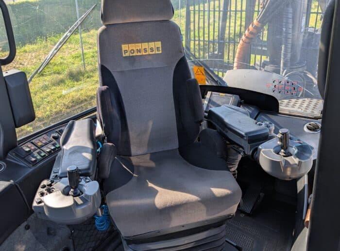 PONSSE BUFFALO 8W 2015r. kabina fotel PONSSE BUFFALO 8W 2015r. kabina fotel