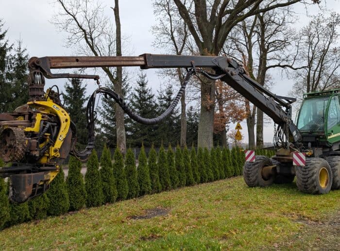 Harvester John Deere 1270D 2007r. Harvester John Deere 1270D 2007r.