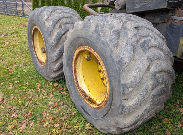 Harvester John Deere 1270D 2007r. koła Harvester John Deere 1270D 2007r. koła