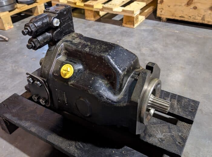 Regenerierte Arbeitspumpe F062759 Forwarder John Deere 1010D Regenerowana pompa pracy F062759 Forwarder John Deere 1010D