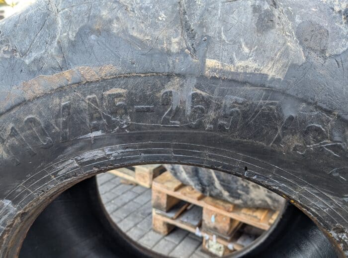 Używane opony 8 szt. TRELLEBORG 710/45-26,5 harwester forwarder Używane opony 8 szt. TRELLEBORG 710/45-26,5 harwester forwarder