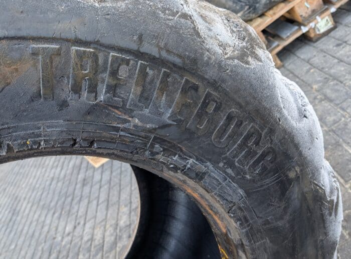 Używane opony 8 szt. TRELLEBORG 710/45-26,5 harwester forwarder Używane opony 8 szt. TRELLEBORG 710/45-26,5 harwester forwarder