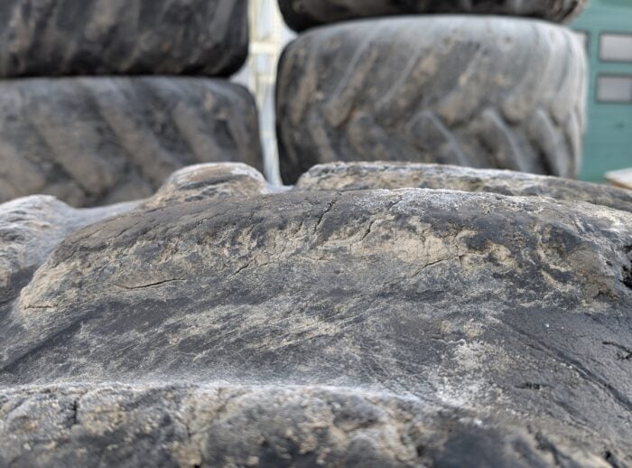 Używane opony 8 szt. TRELLEBORG 710/45-26,5 harwester forwarder Używane opony 8 szt. TRELLEBORG 710/45-26,5 harwester forwarder