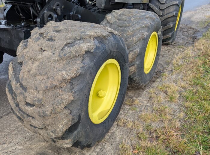 Harwester John Deere 1070D 2006r. Harwester John Deere 1070D 2006r.