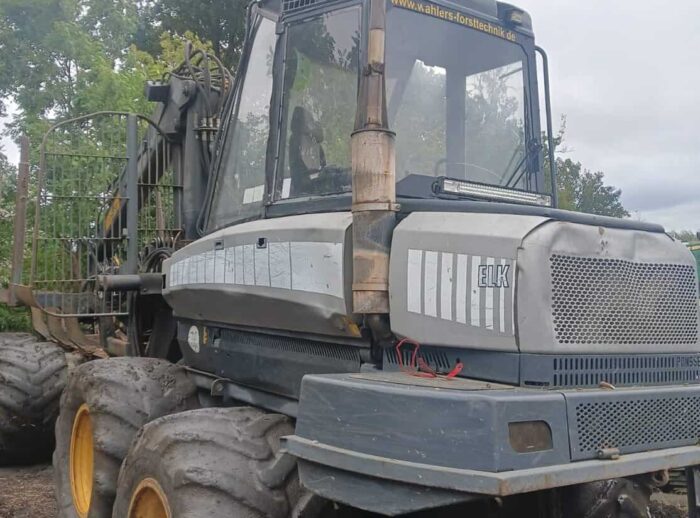 Forwarder PONSSE ELK 2006, Kran K90 Forwarder PONSSE ELK 2006r. żuraw K90