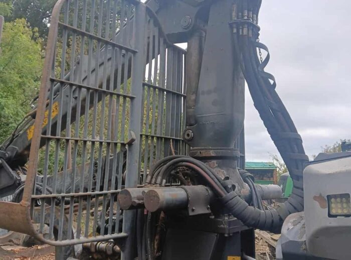 Forwarder PONSSE ELK 2006, Kran K90 Forwarder PONSSE ELK 2006r. żuraw K90